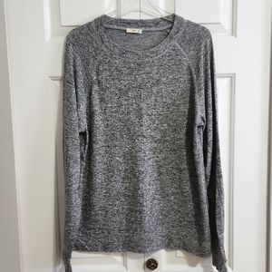 Like New Aritzia Grey Long Sleeve Knit Top Size Small